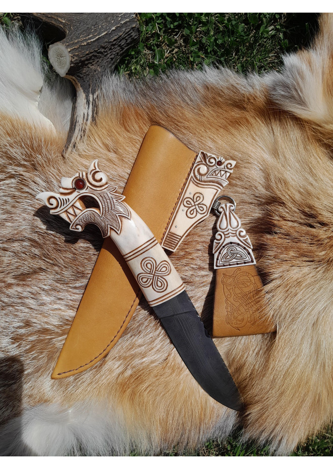 Premium Viking inspired "Wolf" knife.