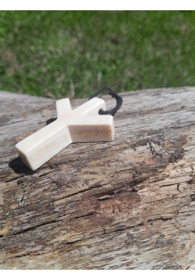 Viking Algiz rune amulet. Luck and Protection. Norse mythology art.  Moose antlers hand-carved