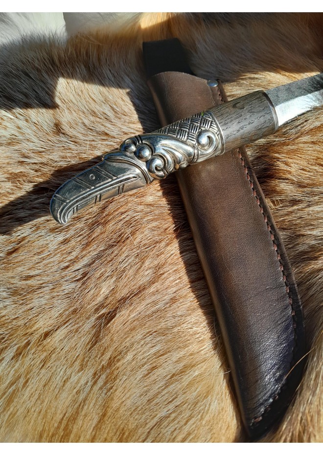 Hand-forged Norse knife with Raven's head hilt & leather sheath