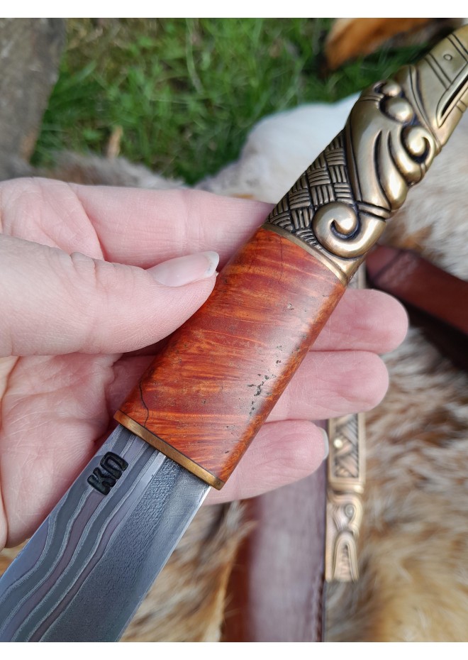 Norse knife with Raven handle. Leather sheath with Dragon 