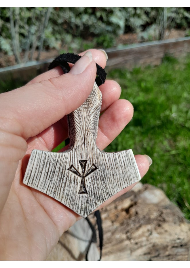 Moose antler Thor's Hammer amulet with Celtic Knot & Wolf