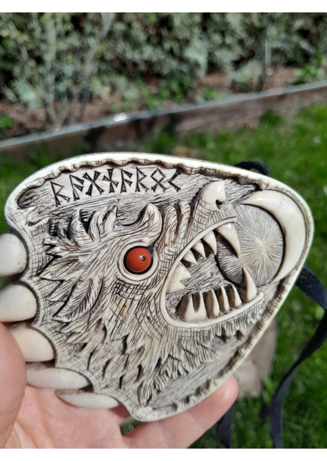 Hand-carved Viking amulet – Wolf, sun & moon symbol