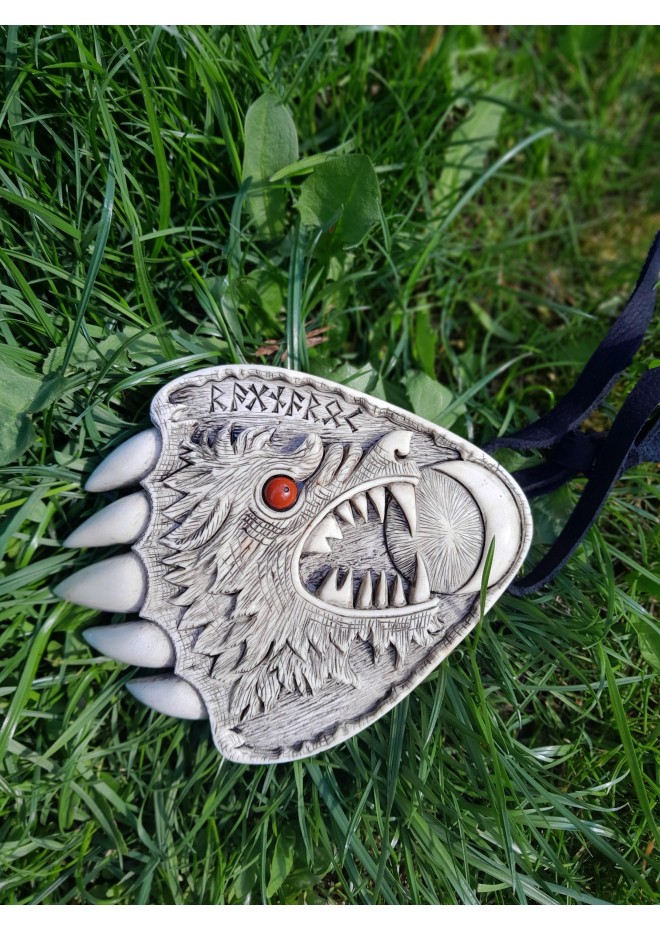 Hand-carved Viking amulet – Wolf, sun & moon symbol