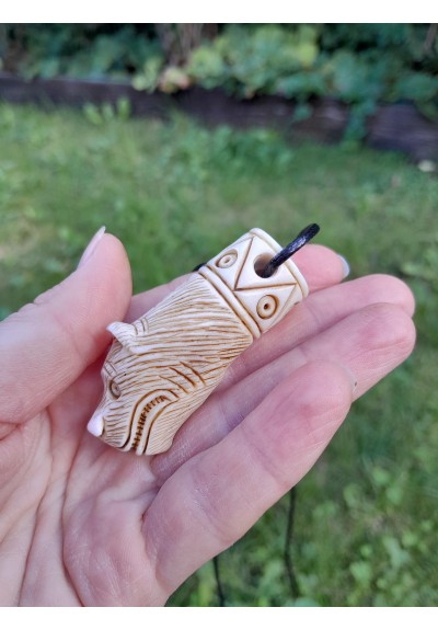 Bear amulet with Algiz rune – Norse moose antler talisman