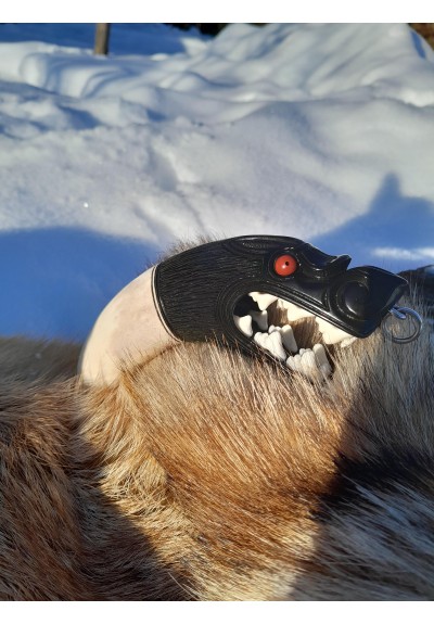 Fenrir Wolf head amulet – Hand-carved Viking pendant from buffalo horn & moose antler