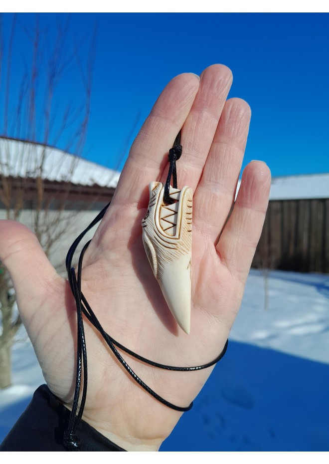 Wolf antler amulet with Tiwaz rune | Viking pagan jewelry