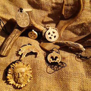 Hand-carved Viking amulets & pendants Hand-carved Viking amulets & pendants