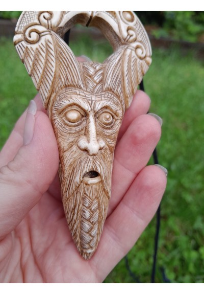 Unique hand carved Viking God Odin face pendant with ravens, Óðinn amulet, Scandinavian artwork. Allfather art, Wotan Jewelry, Huginn Muninn