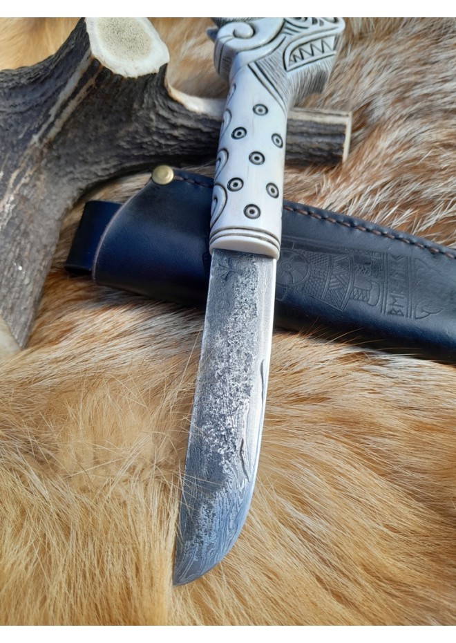 Handmade Vikings knife "Fenrir" with leather sheath. Wolf head knife.