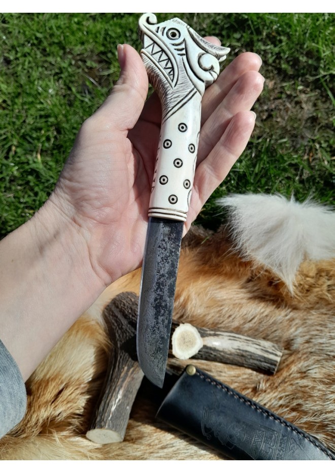 Handmade Vikings knife "Fenrir" with leather sheath. Wolf head knife.