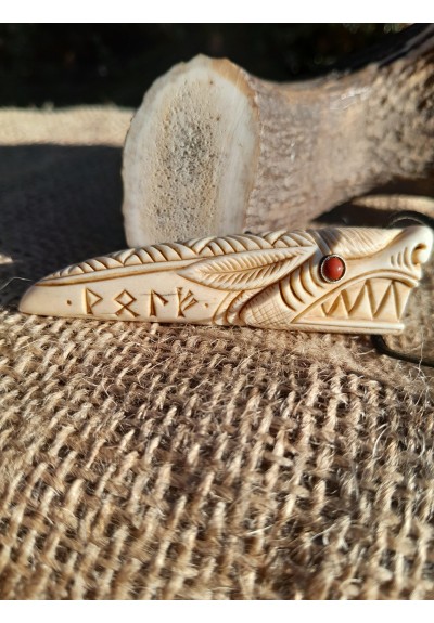 Fenrir. Claw necklace with wolf's head & runes. Moose antler