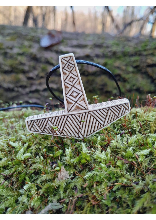 Mjolnir amulet. Norse God Thor hammer pendant. Moose antlers hand-carved