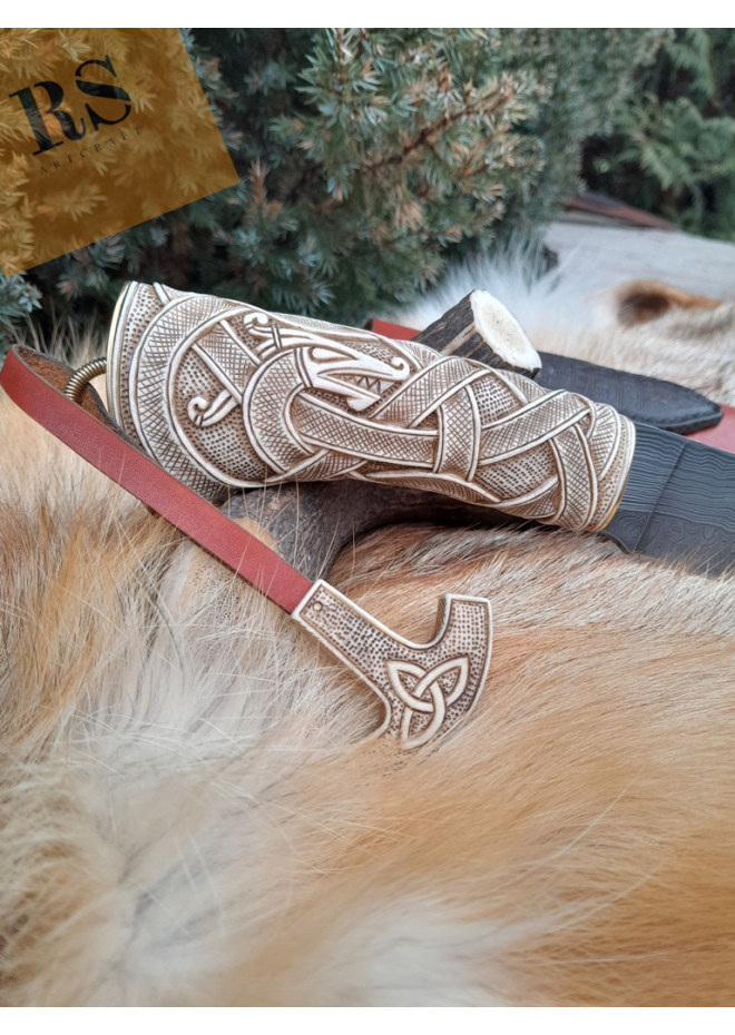 Viking knife with hand-carved antler handle. Damascus blade.
