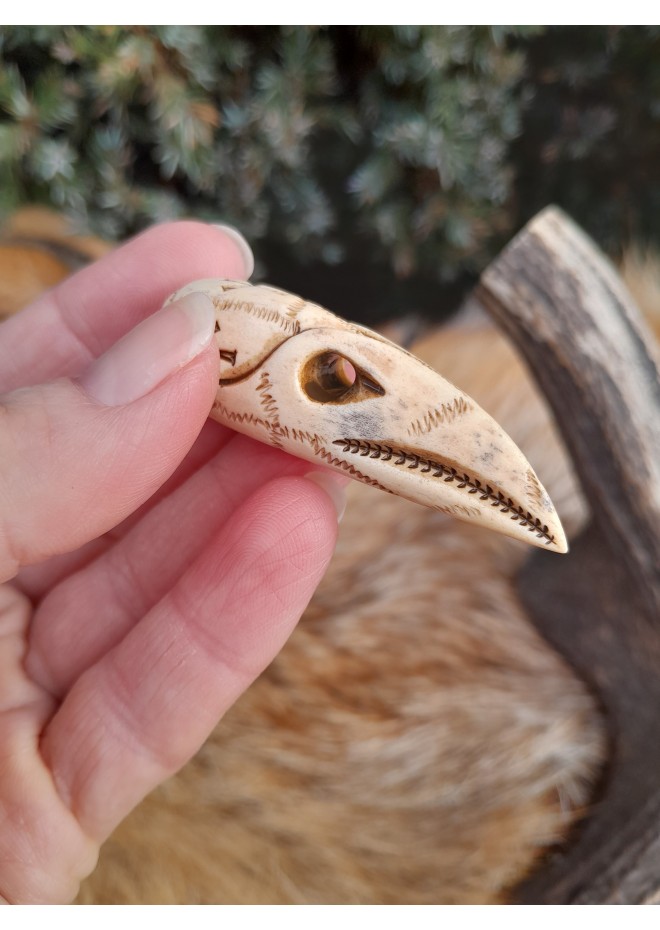 Hand-carved Raven skull amulet, Viking jewelry with runes, Huginn Muninn protective pendant. Odins Ravens. Norse mythology art. 