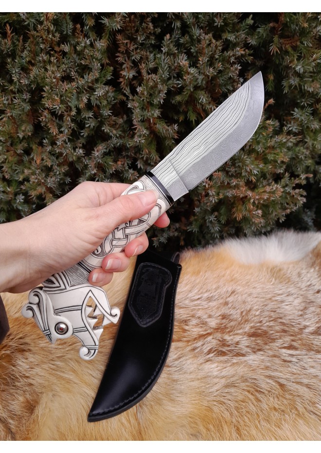 Norse knife with Dragon pattern. Hand-carved Dragon handle. 
